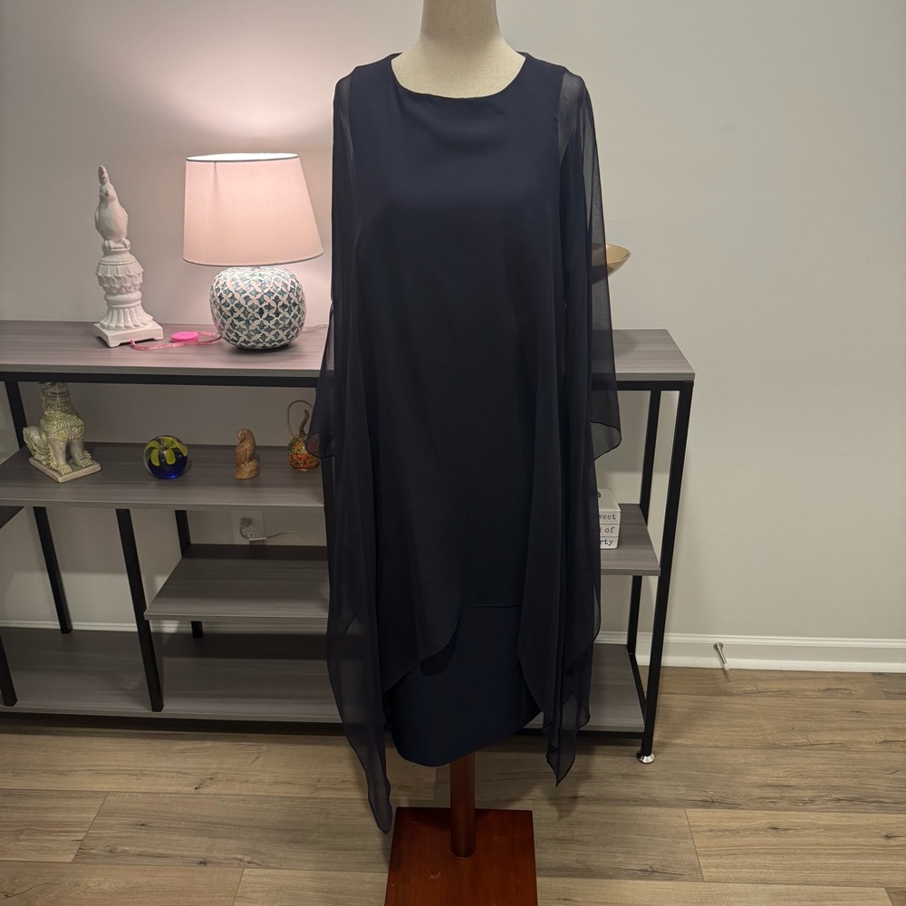 ✨ NWT Teri Jon Rickie Freeman Silk Chiffon Capelet Dress – Navy – Size 14